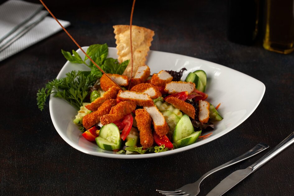 Çıtır Tavuklu Salata